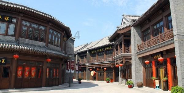捷途下狠手，官方改装2.0T/C-DM混动旅行者，竞争坦克300和猛龙
