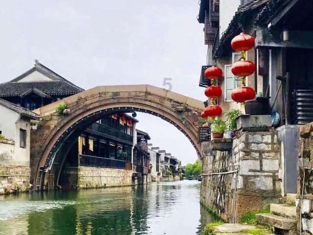 苹果公司已卖出20万台Vision Pro头显